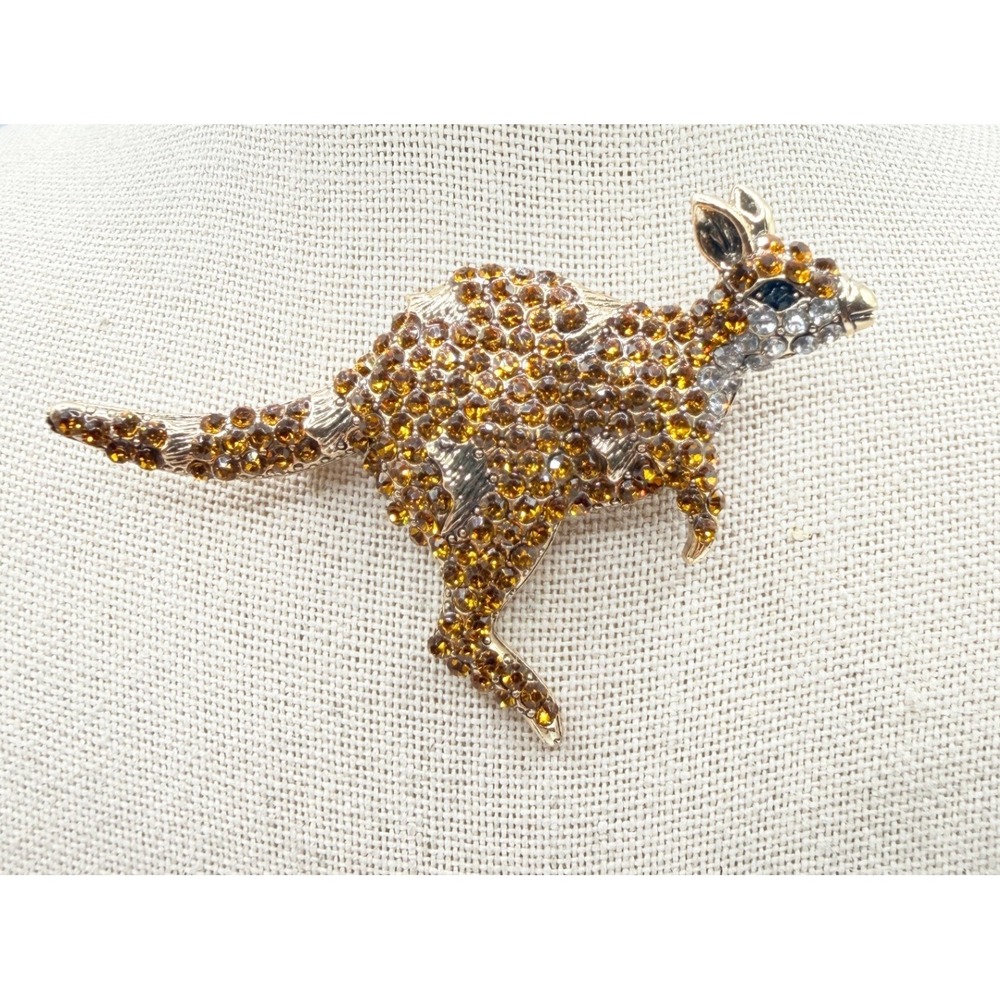 Orange Glass Stone Kangaroo Brooch Gold Tone Leaping Animal Pin 2.5 Inch
